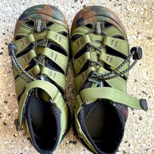 Kids Keens (US 13, green/camouflage)